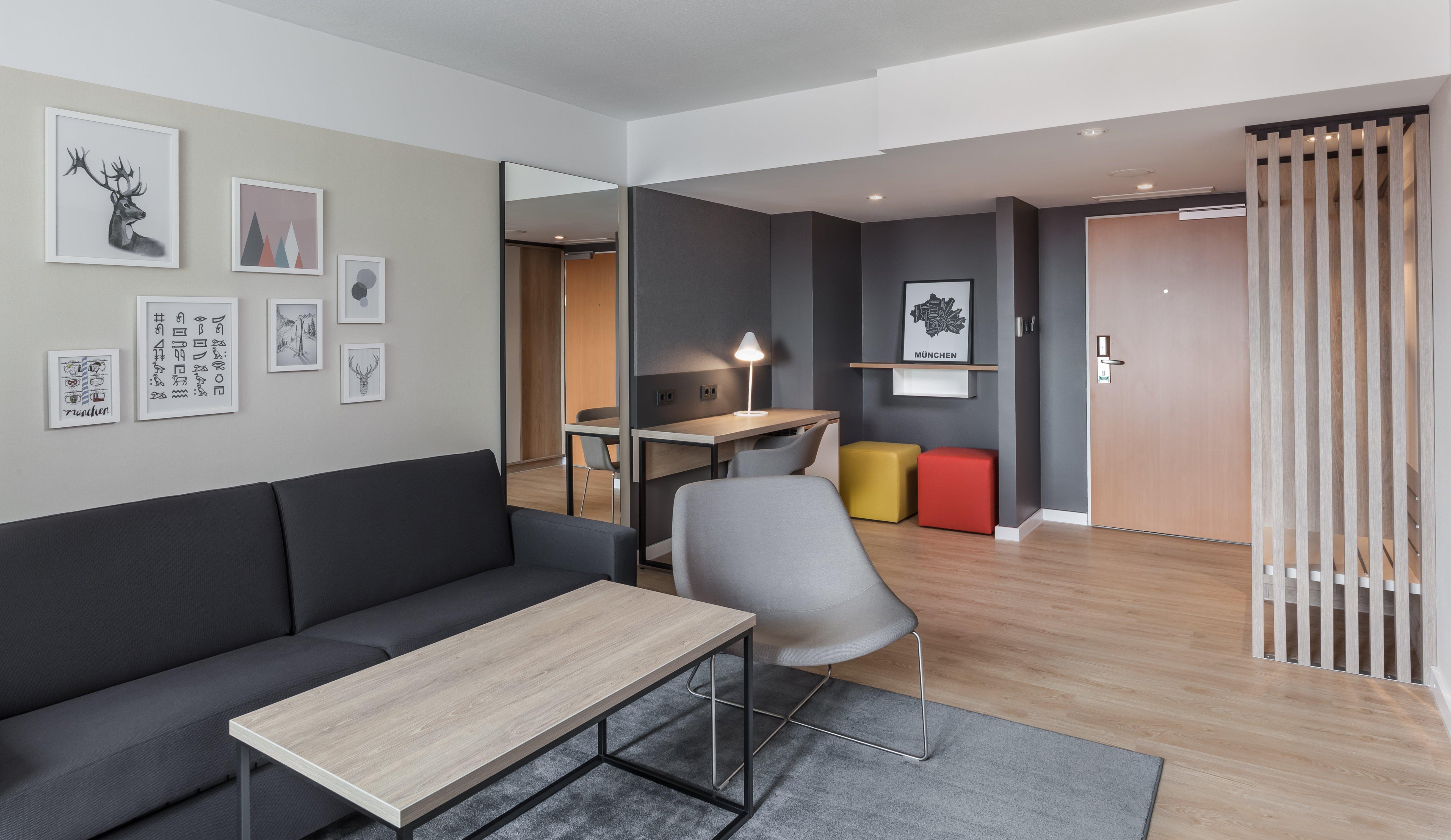 - Centre Hotel München