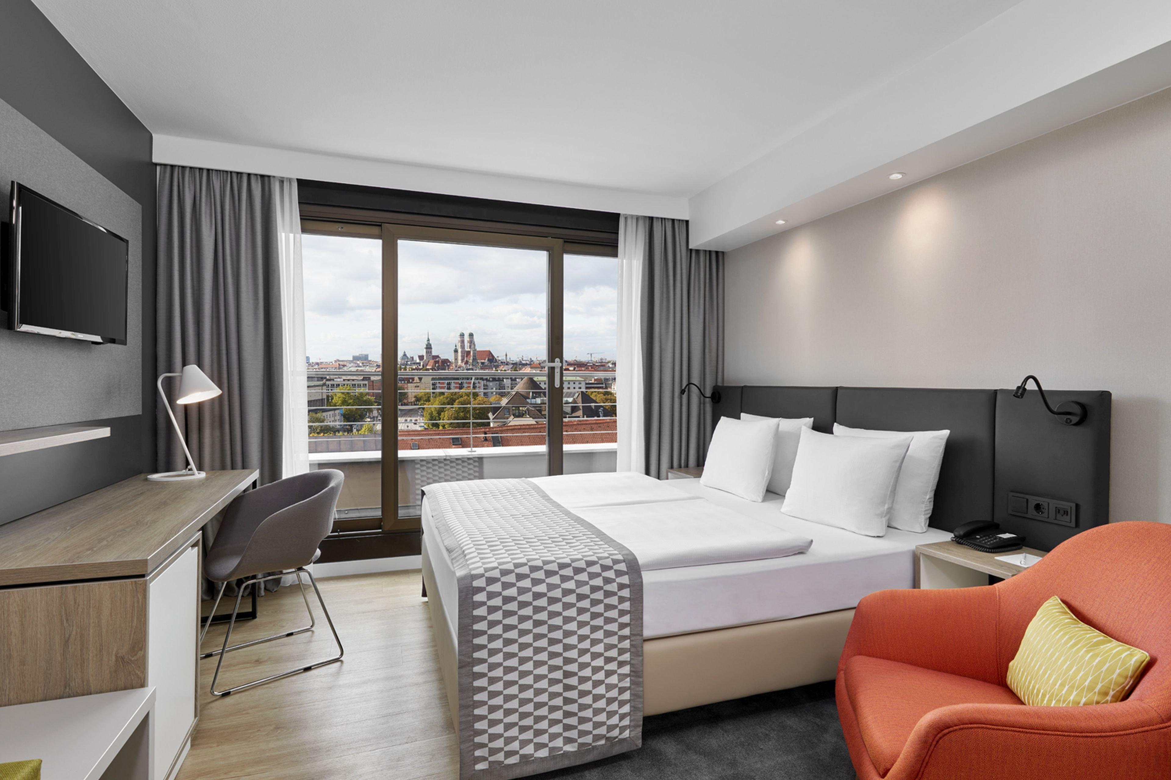 - Centre Hotel München