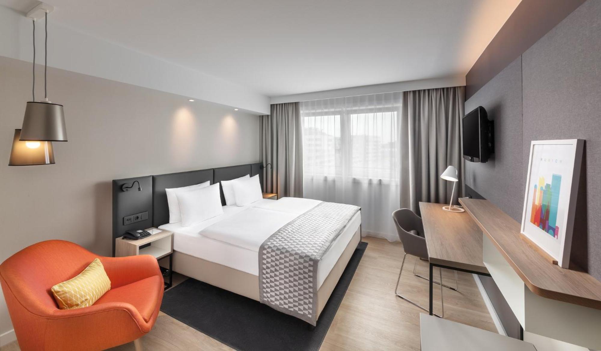 - Centre Hotel 4*